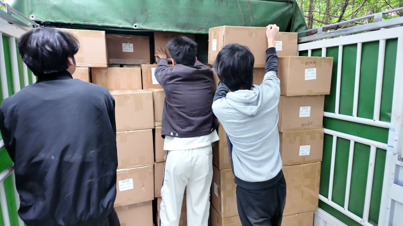 Shipment loading process evidence